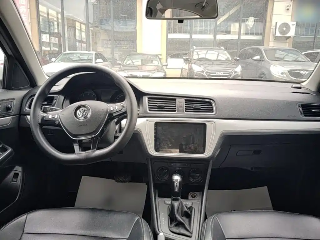 Volkswagen Lavida — миниатюра 10