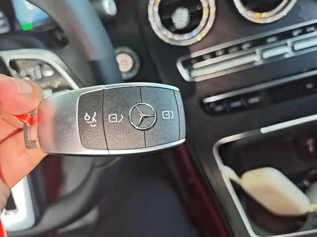 Mercedes-Benz C-Class — миниатюра 9