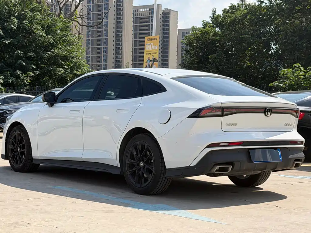 Changan UNI-V — миниатюра 6