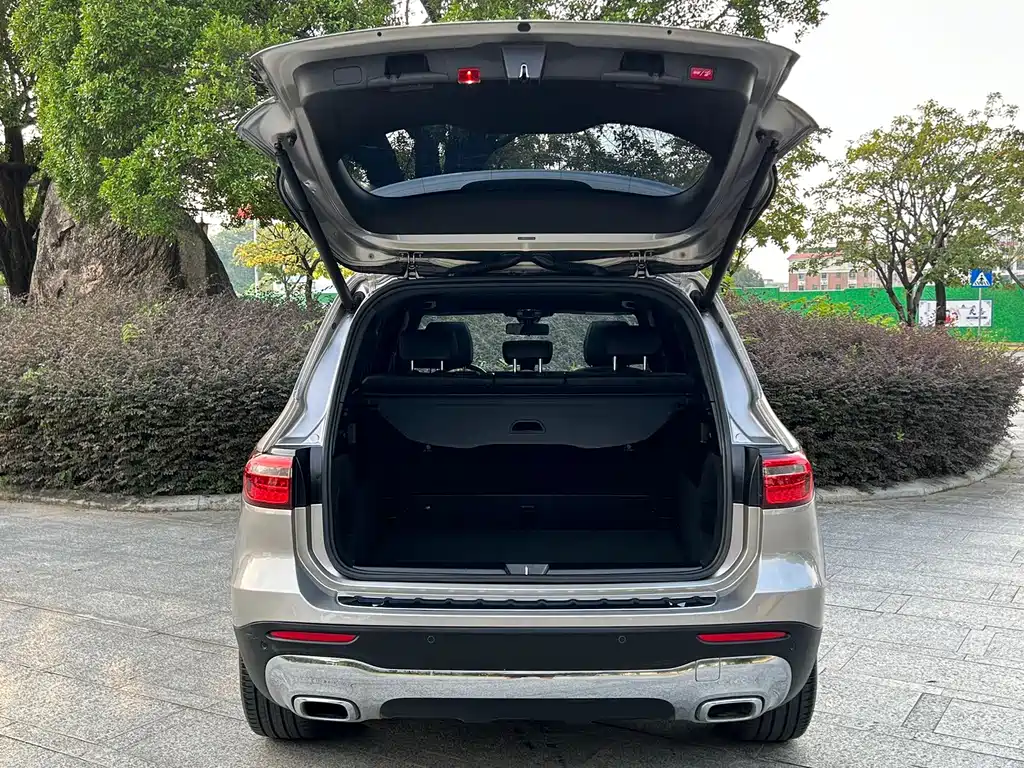 Mercedes-Benz GLB — миниатюра 6