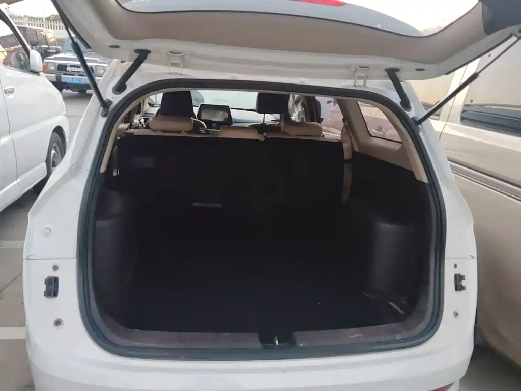 Baojun 310W — миниатюра 19