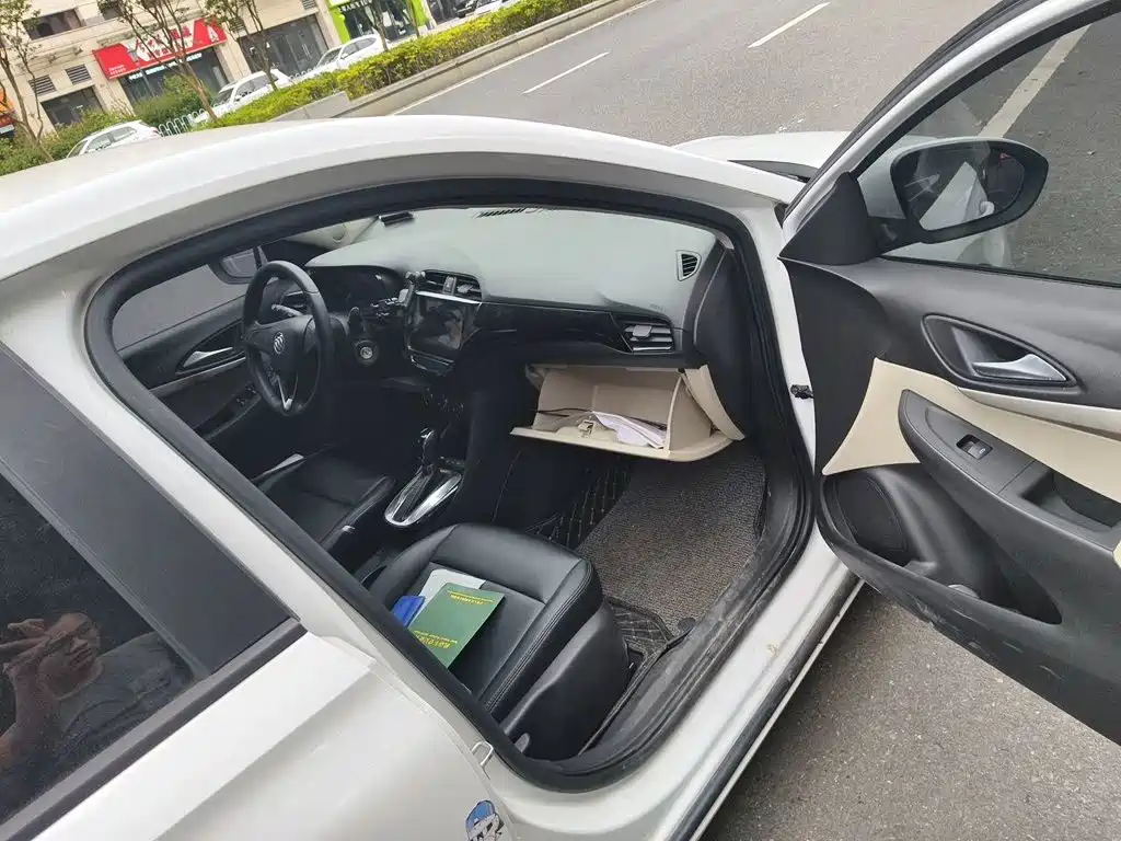Buick Excelle — миниатюра 20