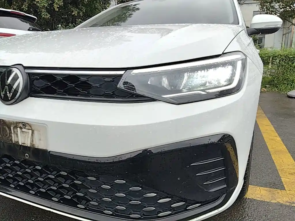 Volkswagen Lavida — миниатюра 24