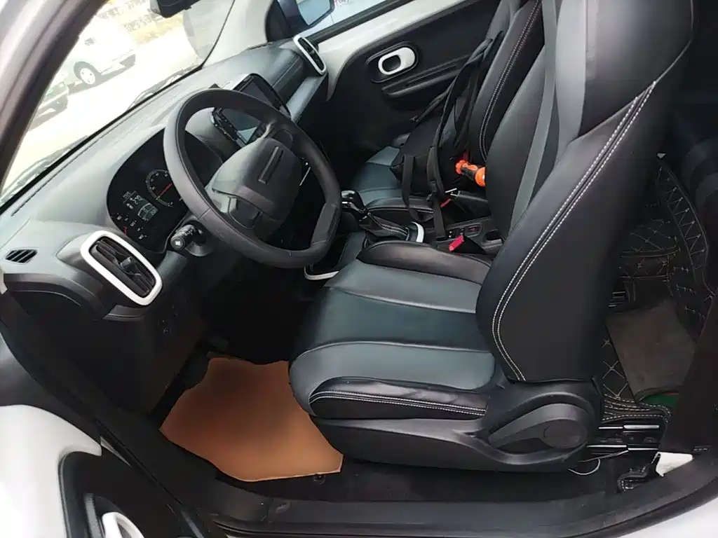 Roewe Clever — миниатюра 15