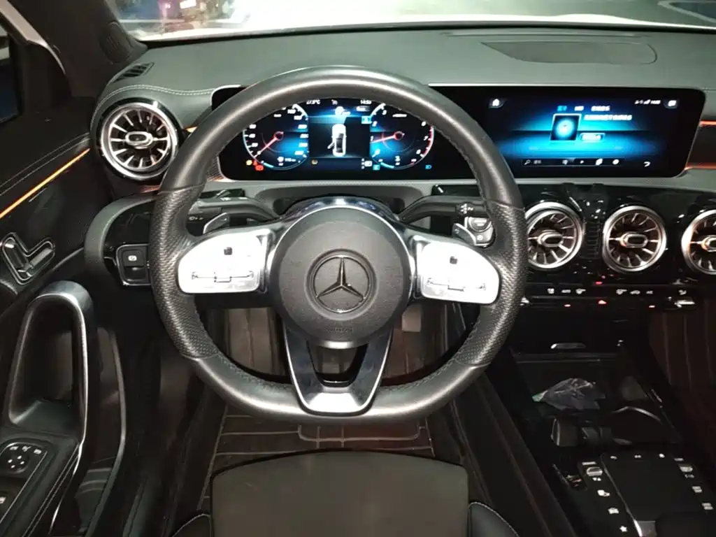 Mercedes-Benz A-Class — миниатюра 11
