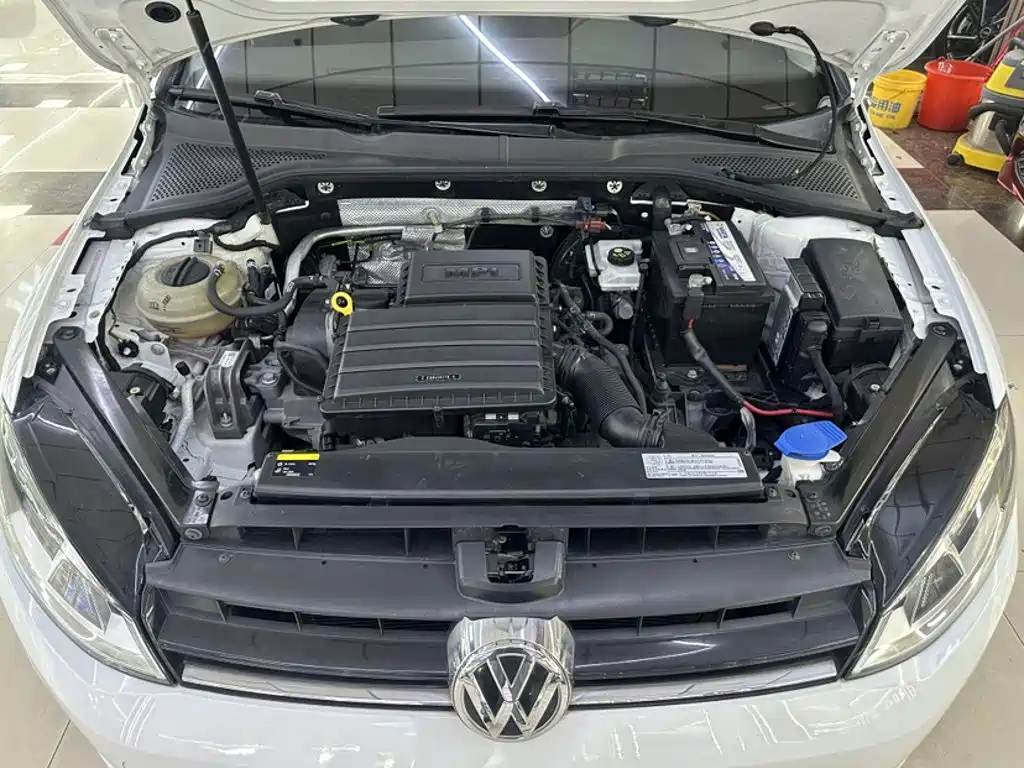 Volkswagen Golf — миниатюра 6