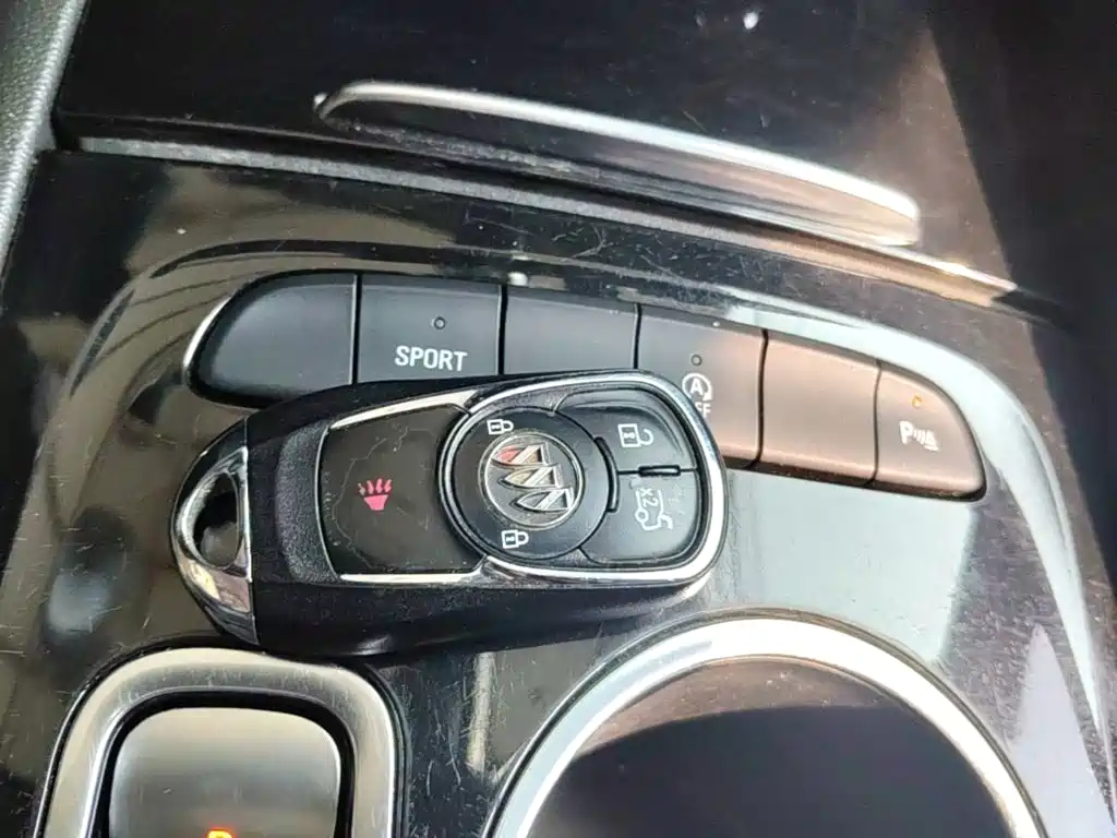 Buick Regal — миниатюра 9