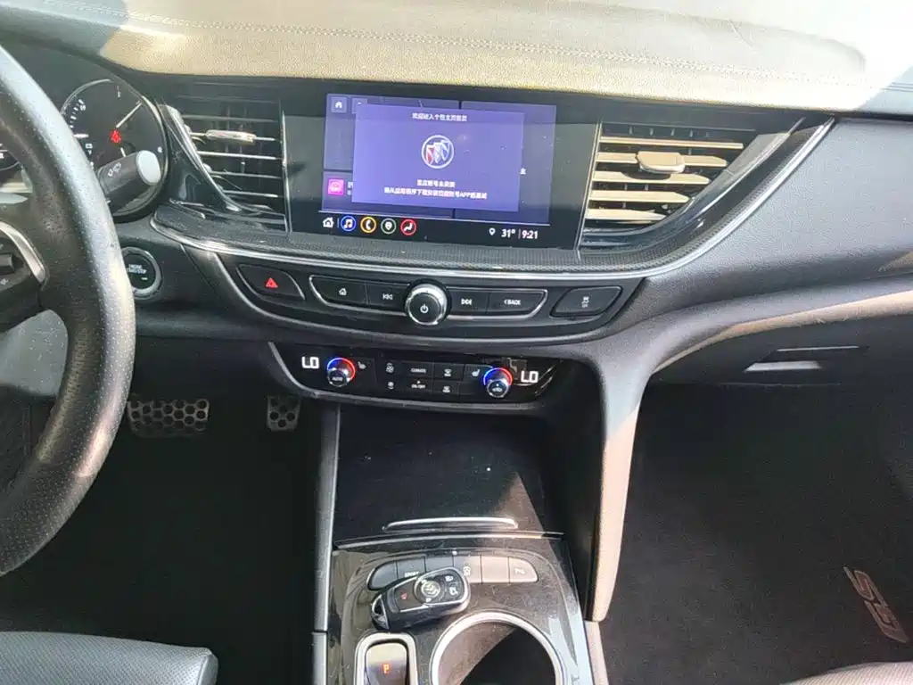 Buick Regal — миниатюра 13