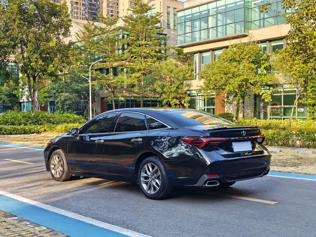 Toyota Avalon — миниатюра 4