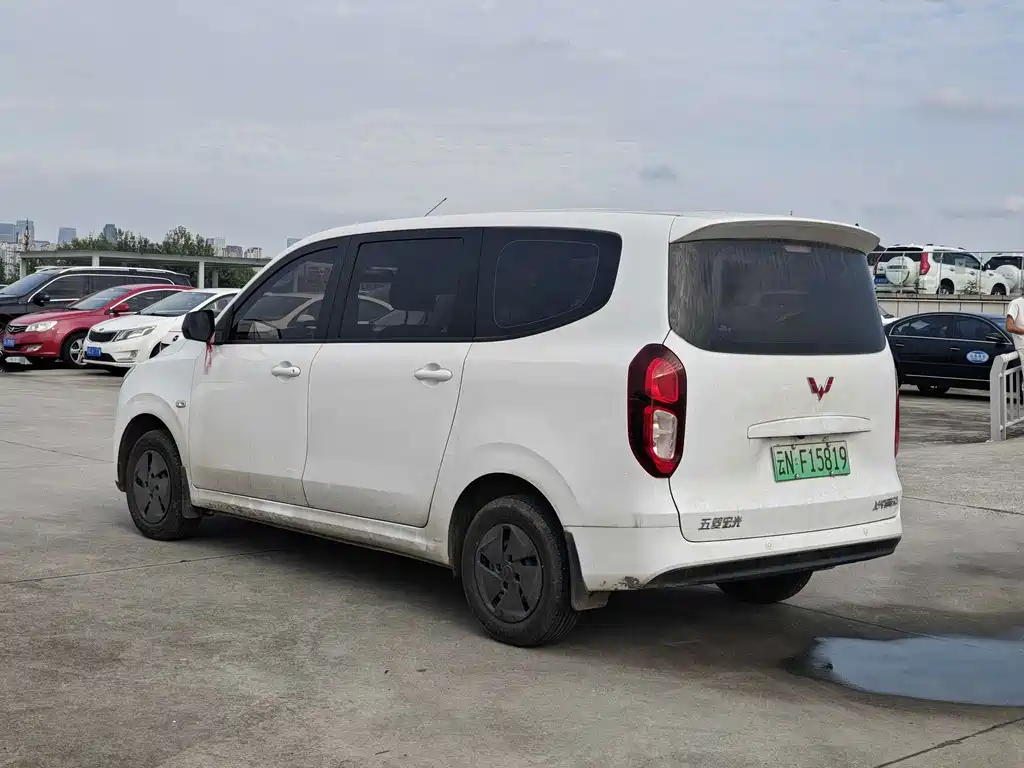 Wuling Hongguang EV — миниатюра 14
