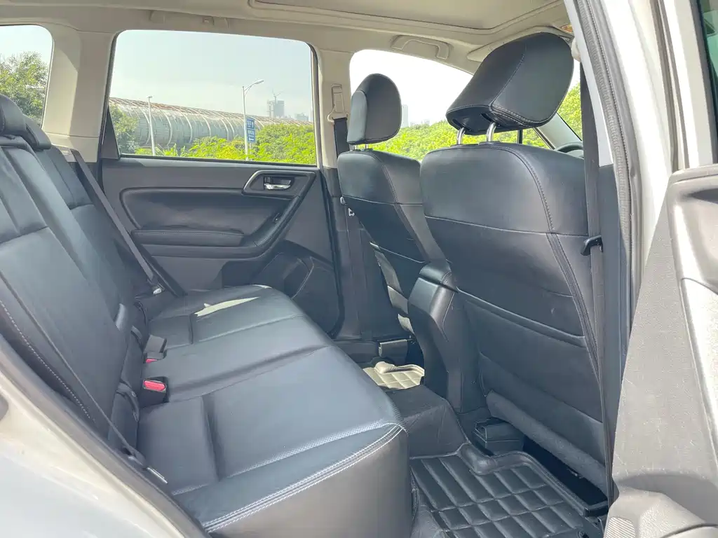 Subaru Forester — миниатюра 8