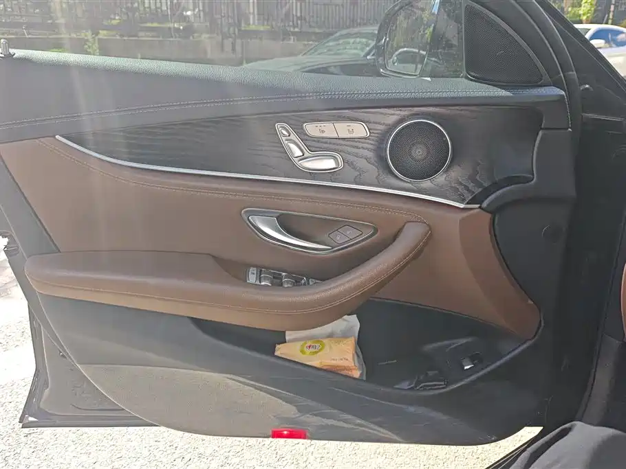 Mercedes-Benz E-Class E 2019 E 200 L Sport 4MATIC