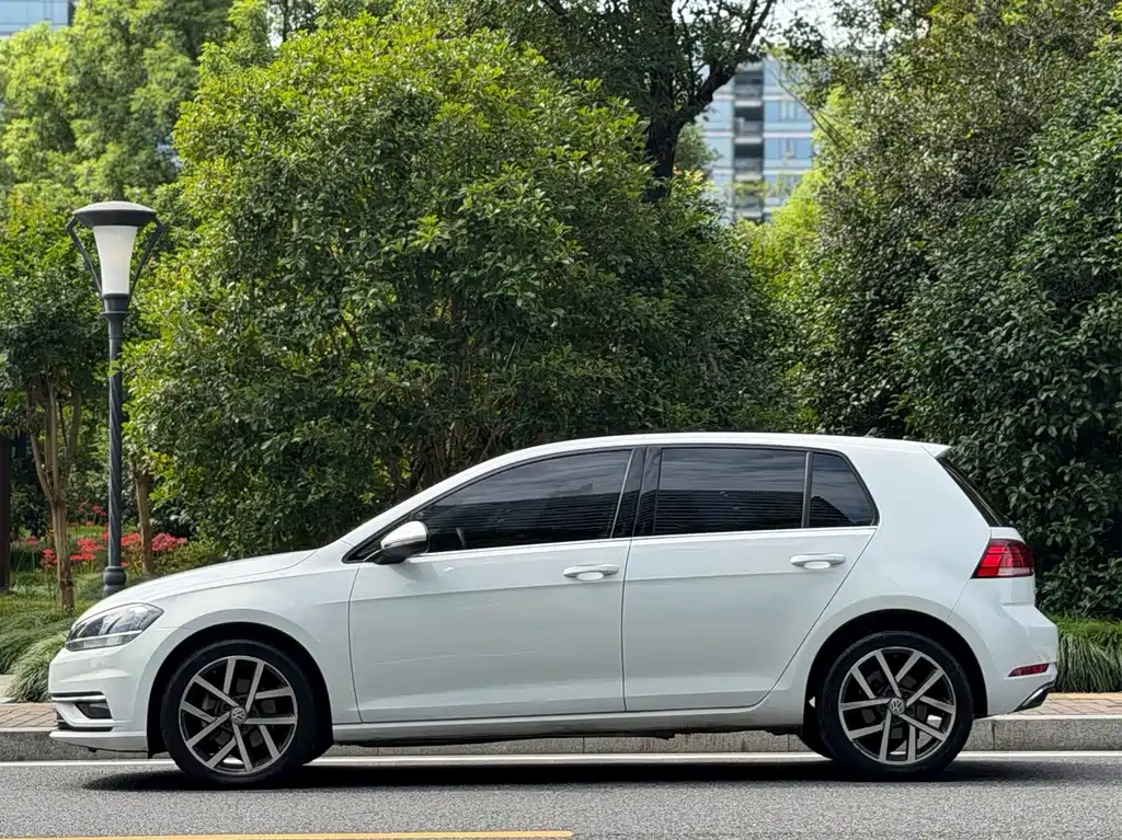 Volkswagen Golf — миниатюра 5