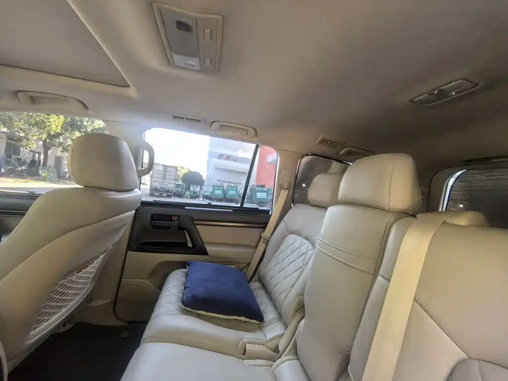 Toyota Land Cruiser — миниатюра 11