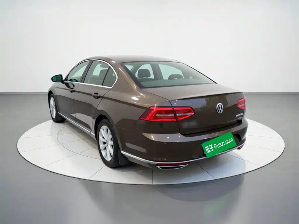 Volkswagen Magotan — миниатюра 4