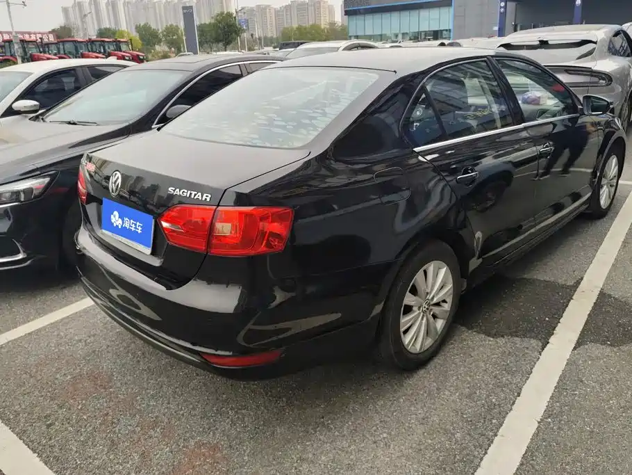 Volkswagen Sagitar — миниатюра 3