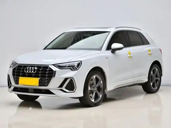 AUDI Q3 2019