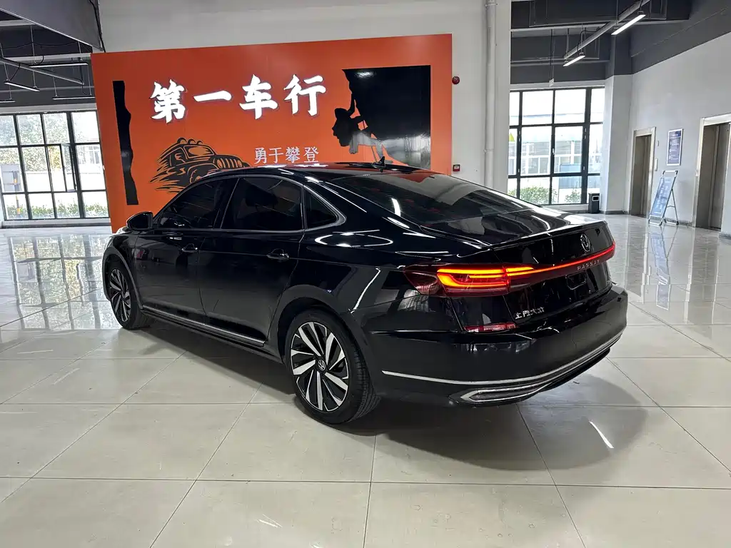 Volkswagen Passat — миниатюра 4