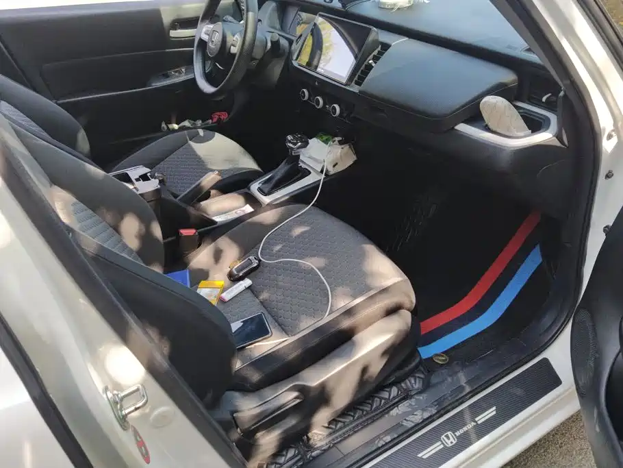 Honda Fit — миниатюра 8