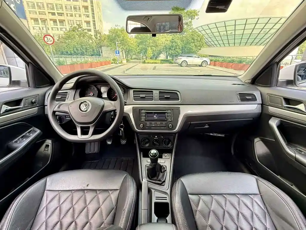 Volkswagen Lavida — миниатюра 4