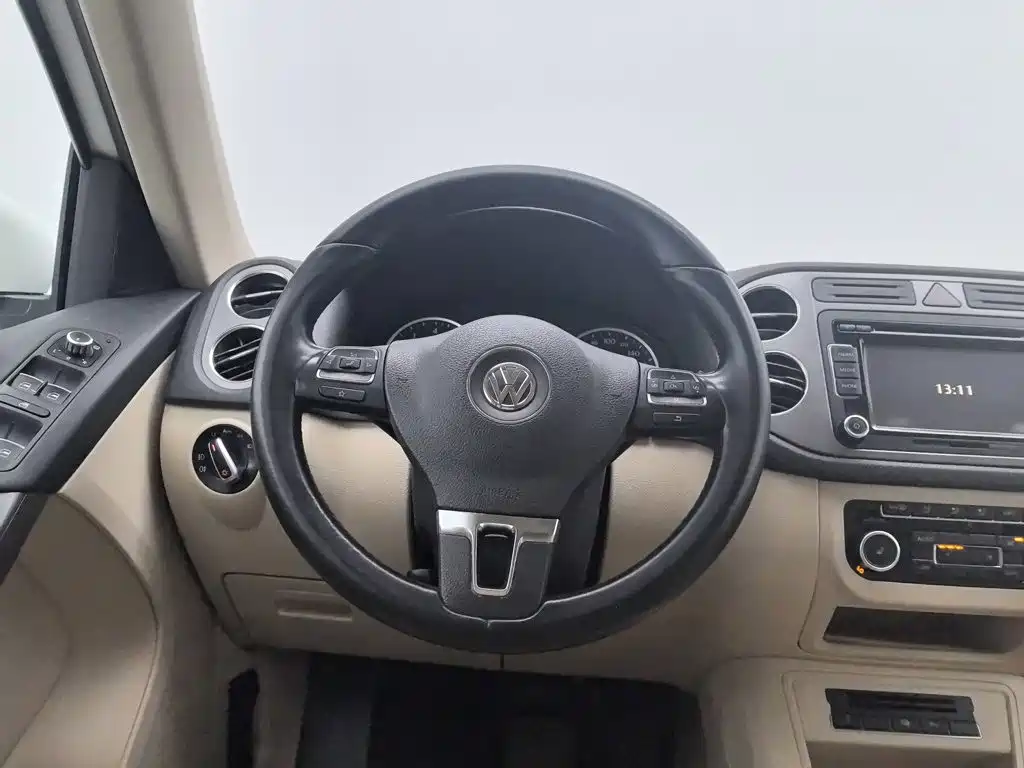 Volkswagen Tiguan — миниатюра 11