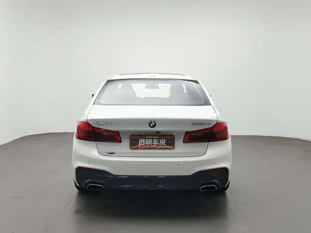 BMW 5 Series — миниатюра 4