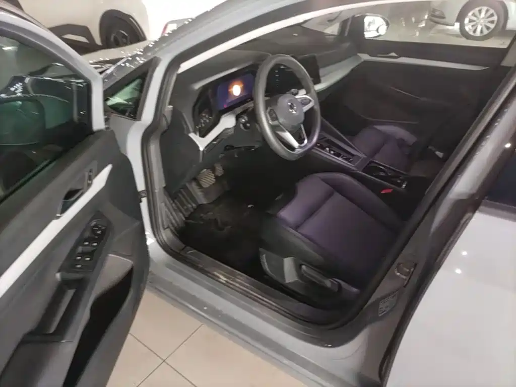 Volkswagen Golf — миниатюра 16