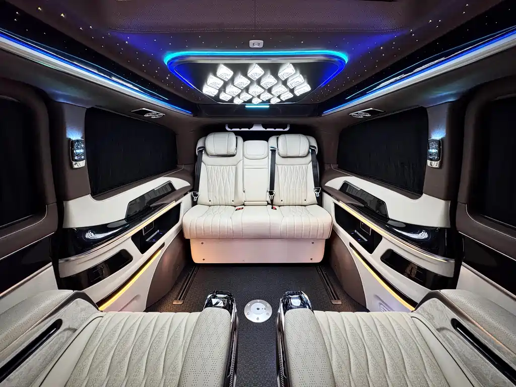 Mercedes-Benz V-Class V 2024 V 300 L Luxury