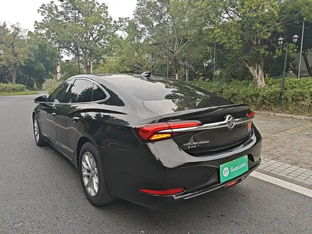 Buick LaCrosse — миниатюра 5