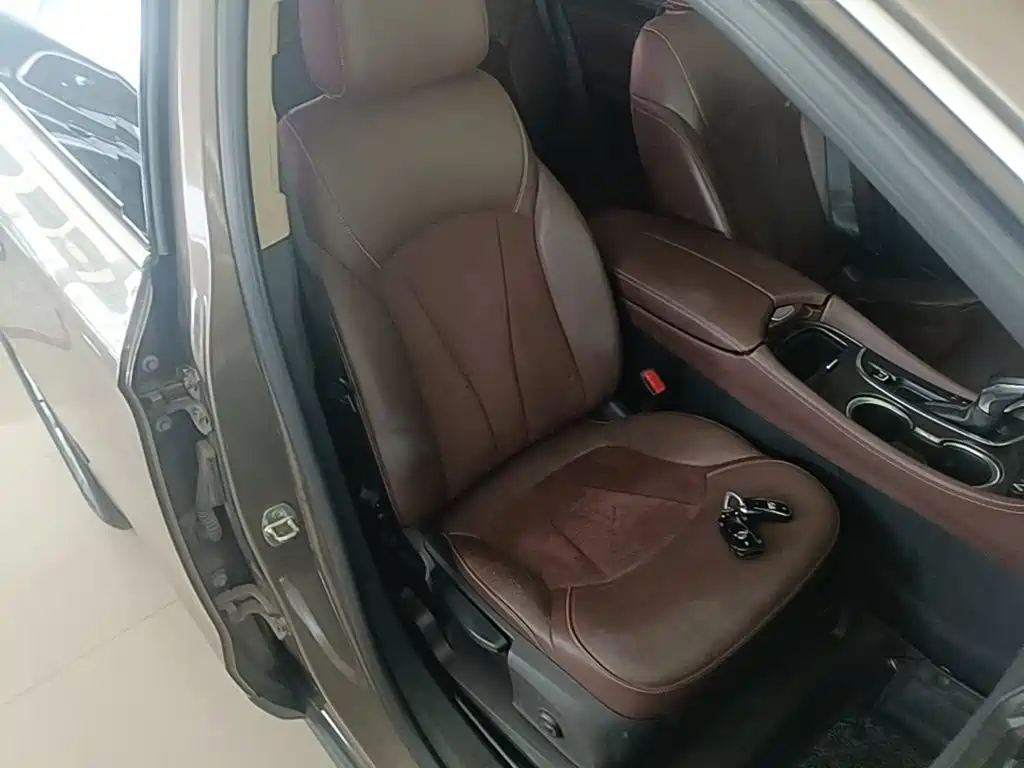 Buick Envision Plus — миниатюра 25