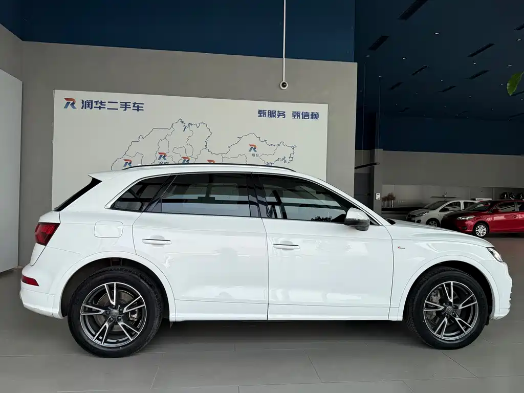 Audi Q5L — миниатюра 3