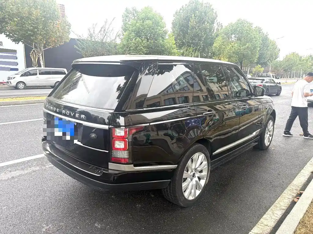 Land Rover Range Rover — миниатюра 9