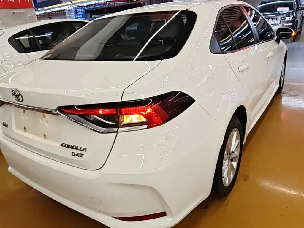Toyota Corolla — миниатюра 8