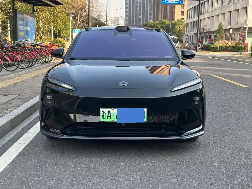 NIO NIO ET5