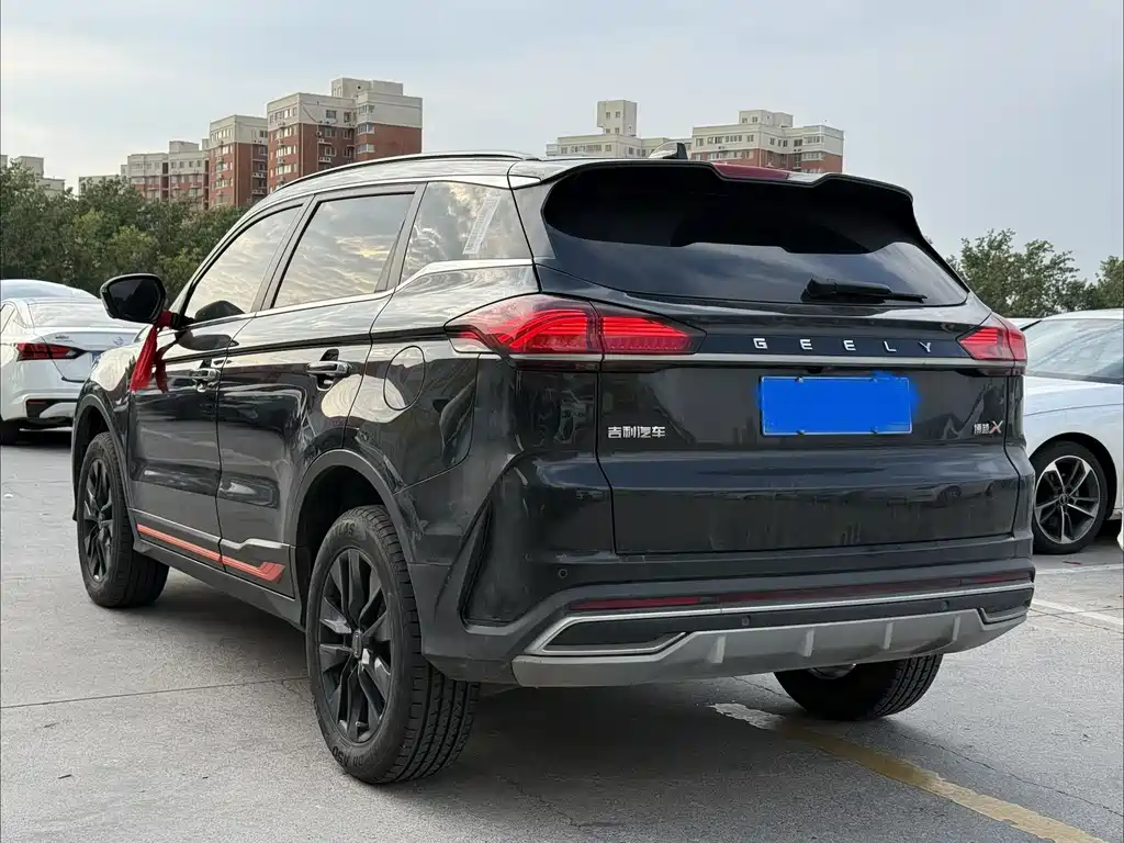 Geely Boyue — миниатюра 9