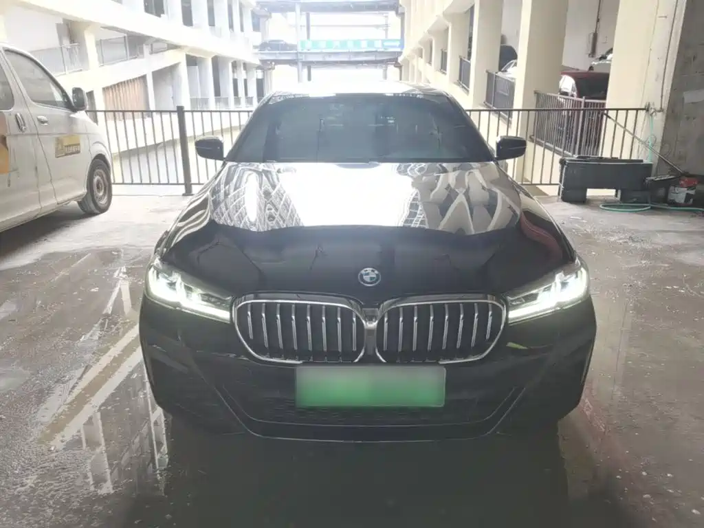 BMW 5 Series New Energy — миниатюра 3