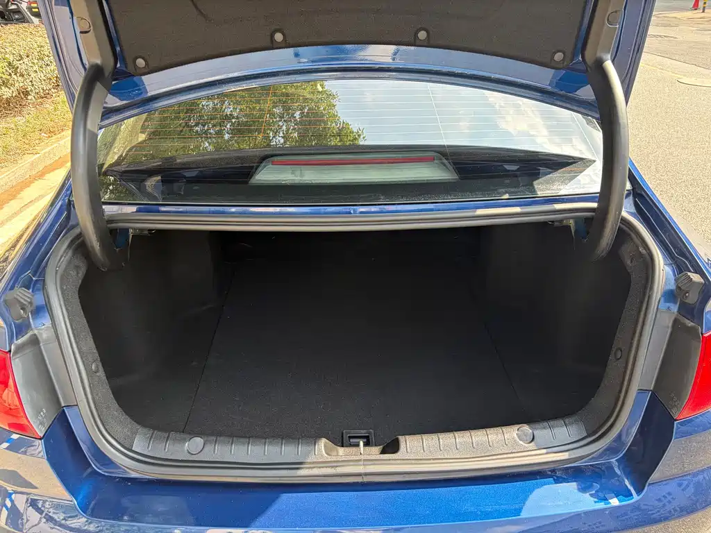 Geely Emgrand GL — миниатюра 13
