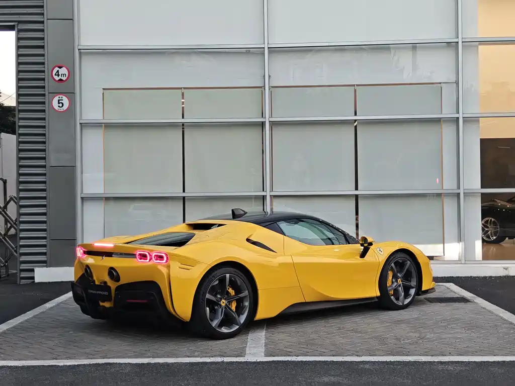 Ferrari SF90 — миниатюра 5