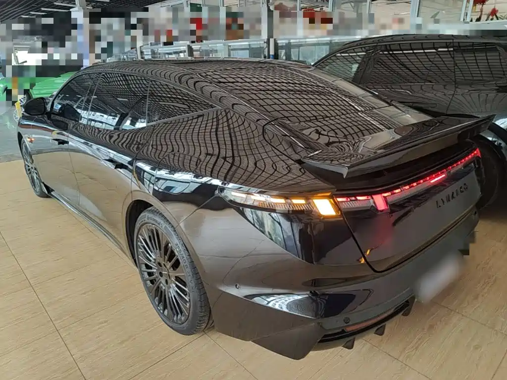 Lynk & Co 10 — миниатюра 5