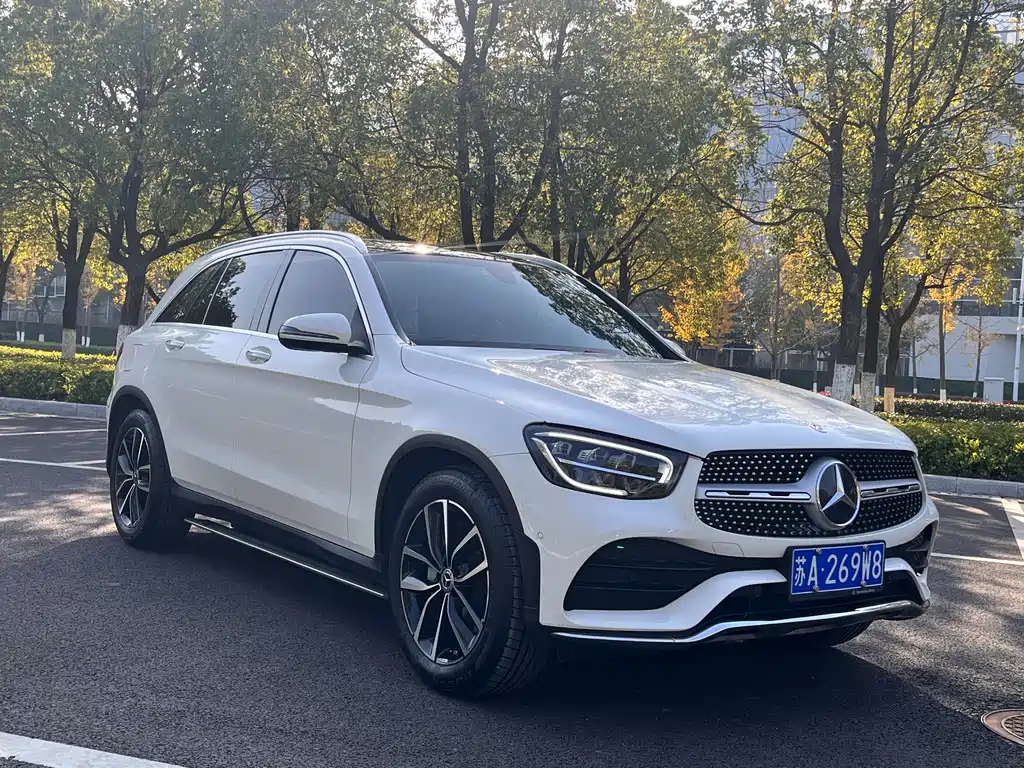 MERCEDES-BENZ GLC
