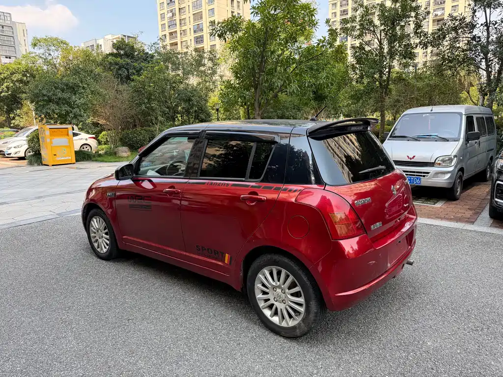 Suzuki Swift — миниатюра 7