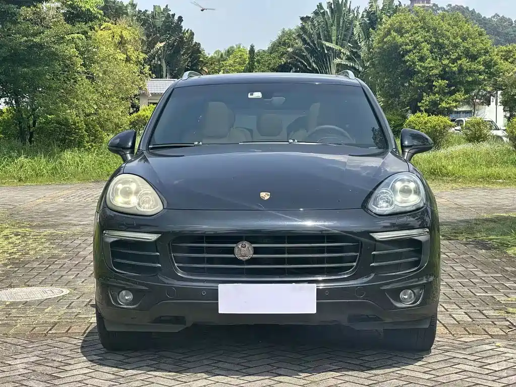 Porsche Cayenne Hybrid — миниатюра 2