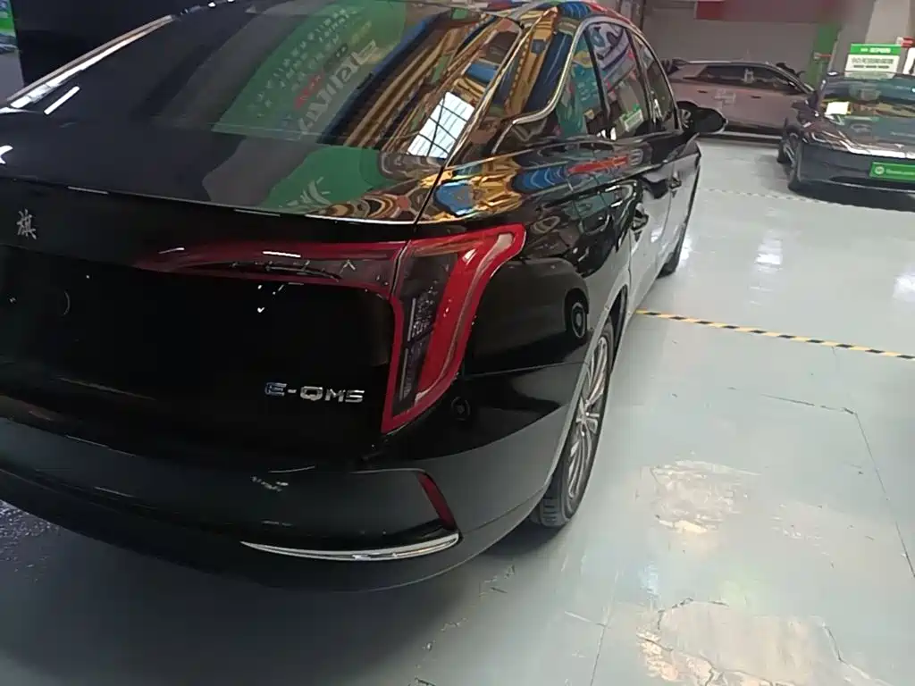 Hongqi Hongqi E-QM5 — миниатюра 8