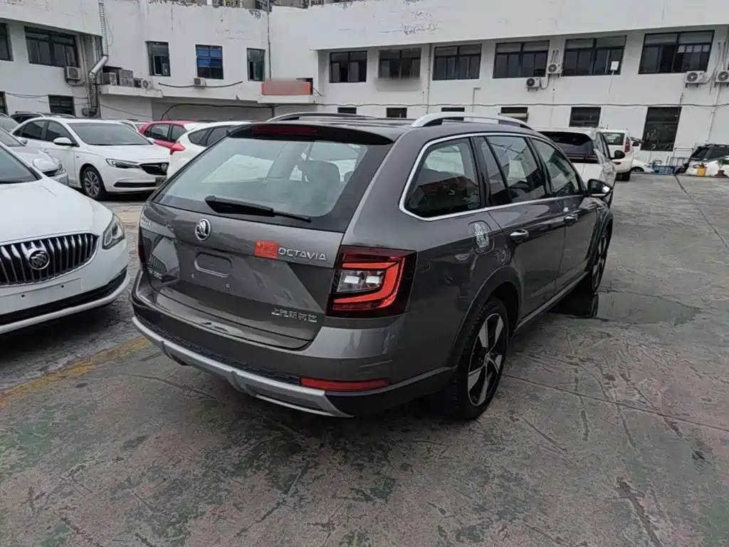 Skoda Octavia — миниатюра 7