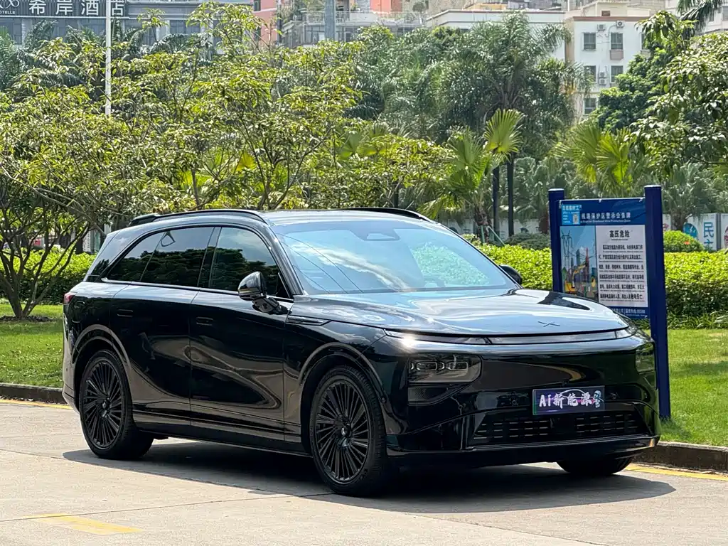 XPeng G9 — миниатюра 3