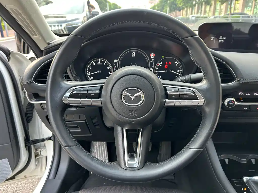 Mazda 3 Axela — миниатюра 9
