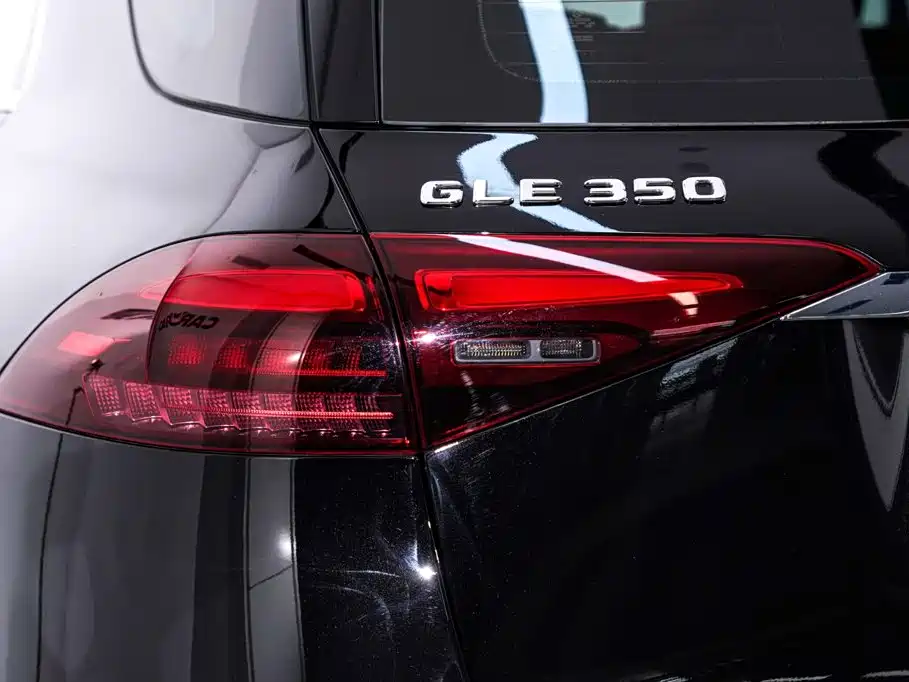 Mercedes-Benz GLE (Import) — миниатюра 11
