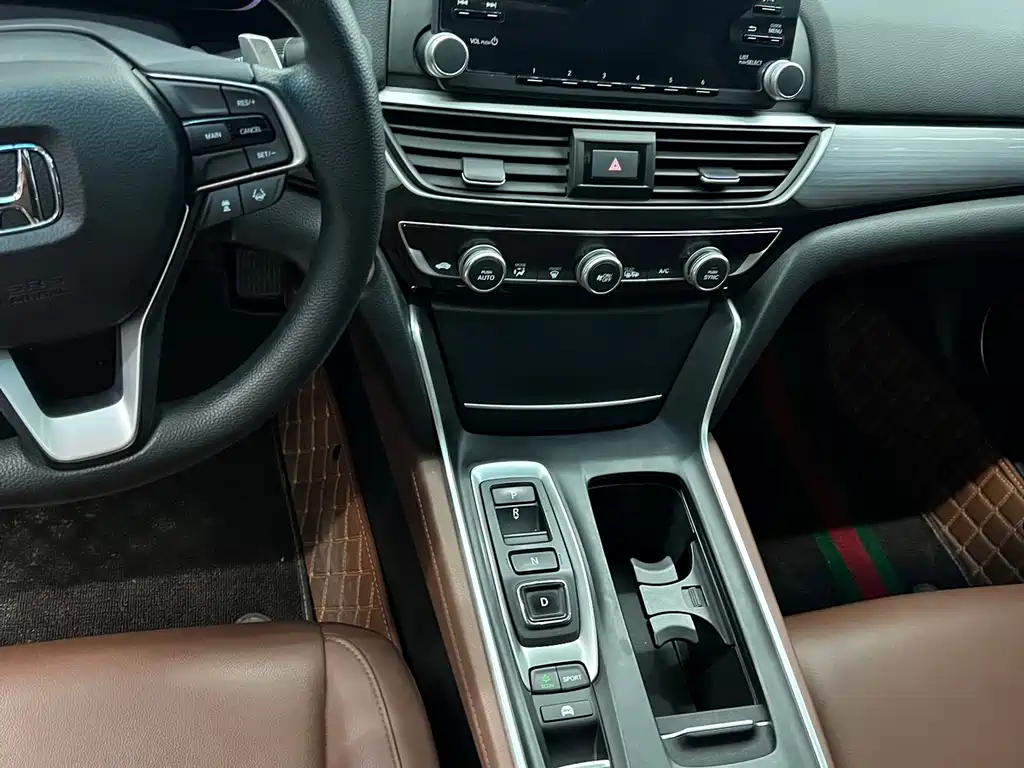 Honda Inspire - фото 5
