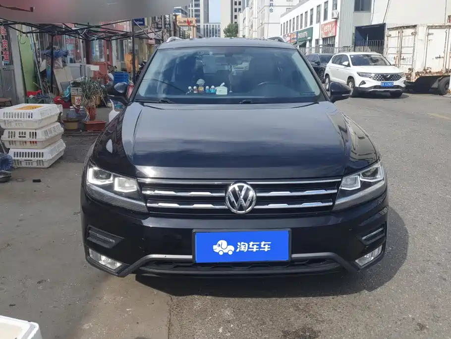 Volkswagen Tiguan L — миниатюра 2