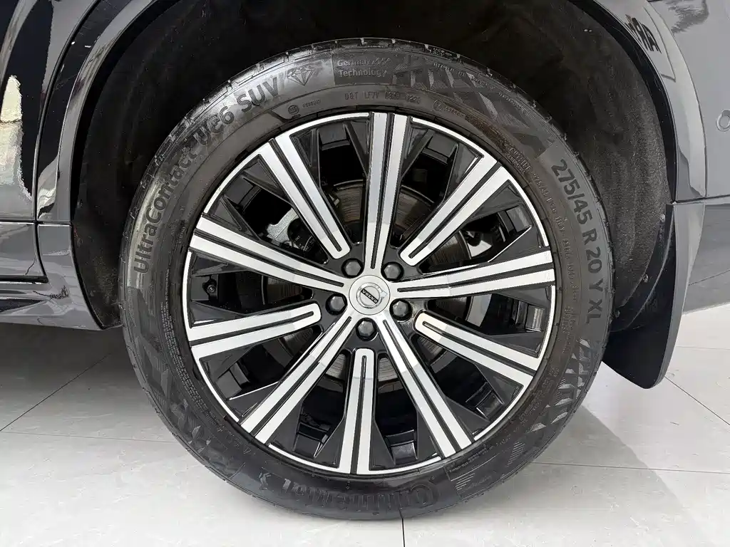 Volvo XC90 — миниатюра 17